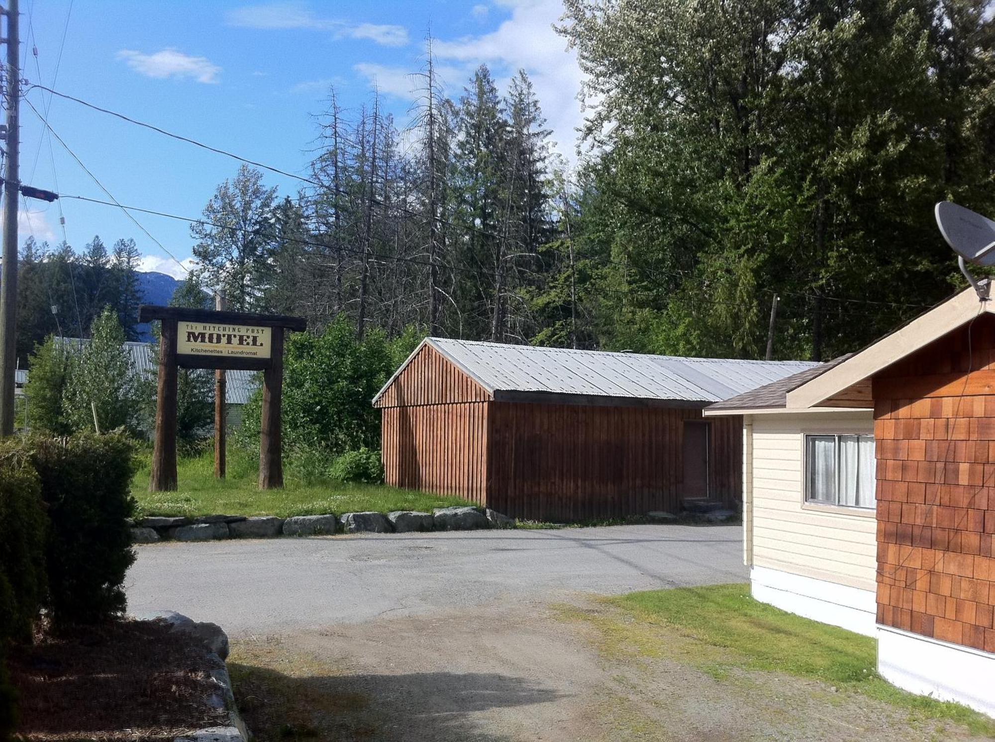 The Hitching Post Motel Pemberton Exterior foto